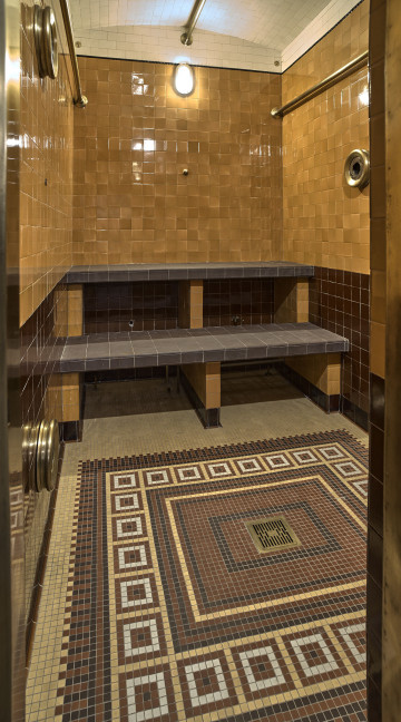 Łaźnie Zamkowe, Łaźnia Turecka, Parnia