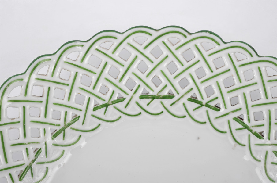 detal (fragment ażurowego kołnierza) - ujęcie z góry