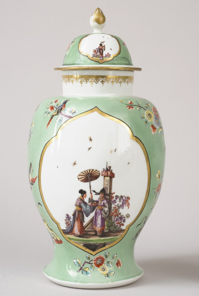 strona wazonu ze sceną 2-figuralną