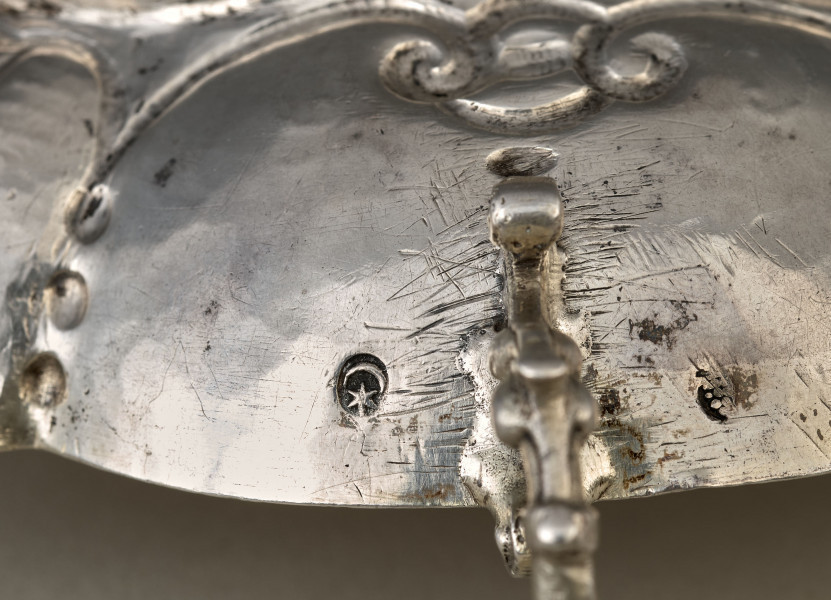 Fragment tacy srebrnej.