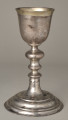 Kielich mszalny, srebrny na szerokiej stopie.