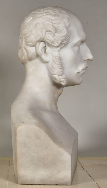 Władysław Hieronim Sanguszko. Popiersie marmurowe.Bok lewy