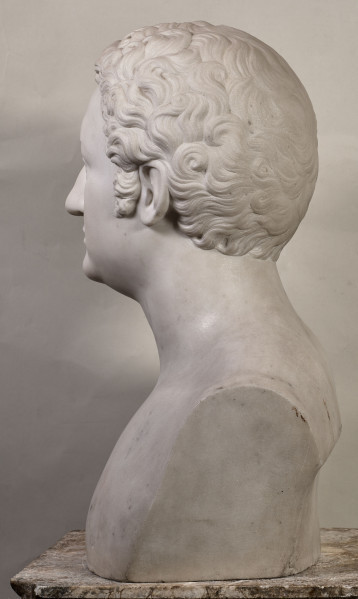 Henryk Lubomirski. Popiersie z białego marmuru. Bok prawy