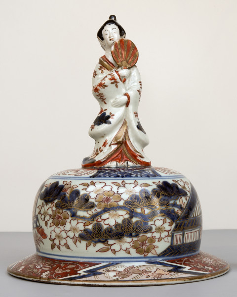 ujęcie pokrywy od strony pierwszej (z przodu)