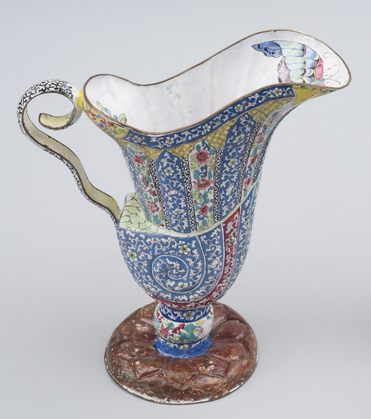 ujęcie całości od strony pierwszej - lekko od góry