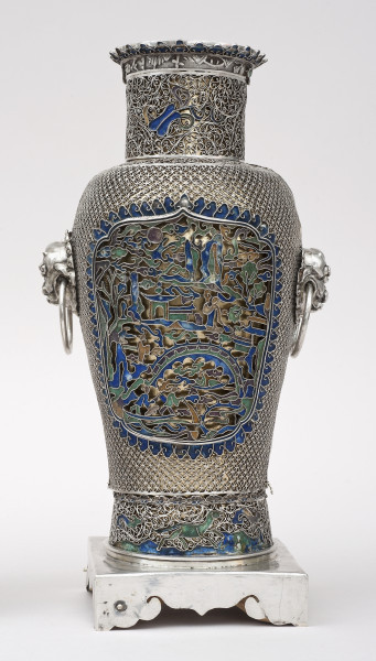 ujęcie całości od strony pierwszej