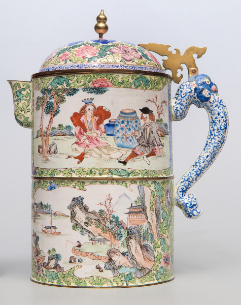 ujęcie całości od strony trzeciej