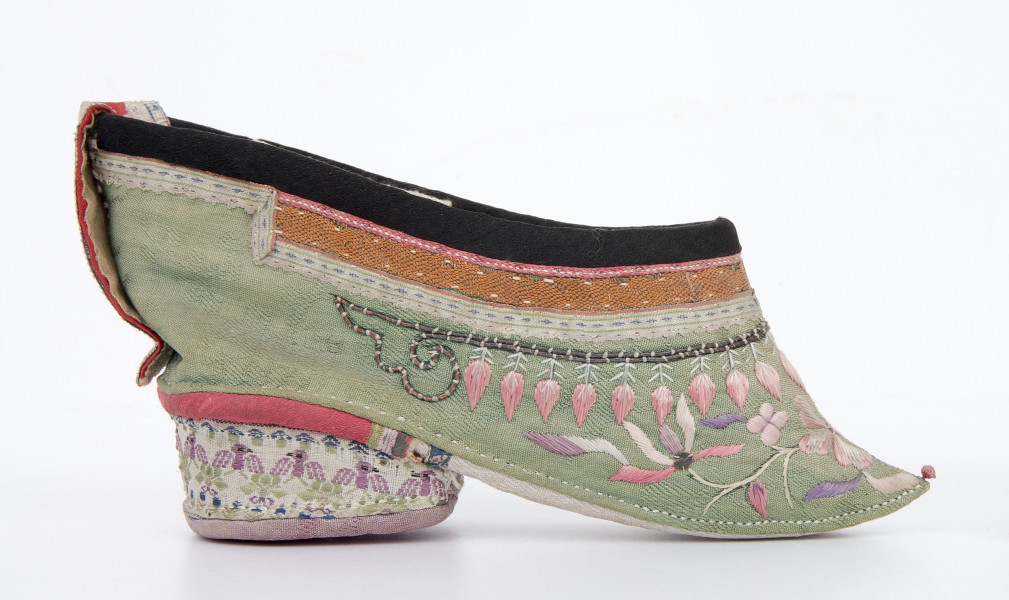 ujęcie całości - prawy bok