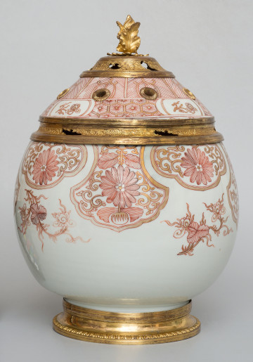 ujęcie całości od strony pierwszej