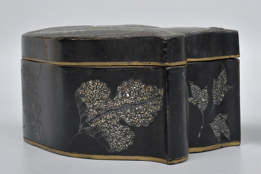 ujęcie całości od strony czwartej