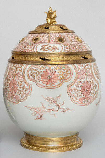 ujęcie całości od strony pierwszej