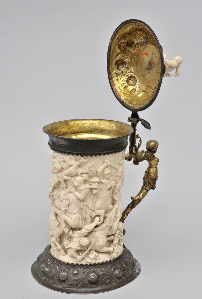 ujęcie 3/4 - z otwartą pokrywą