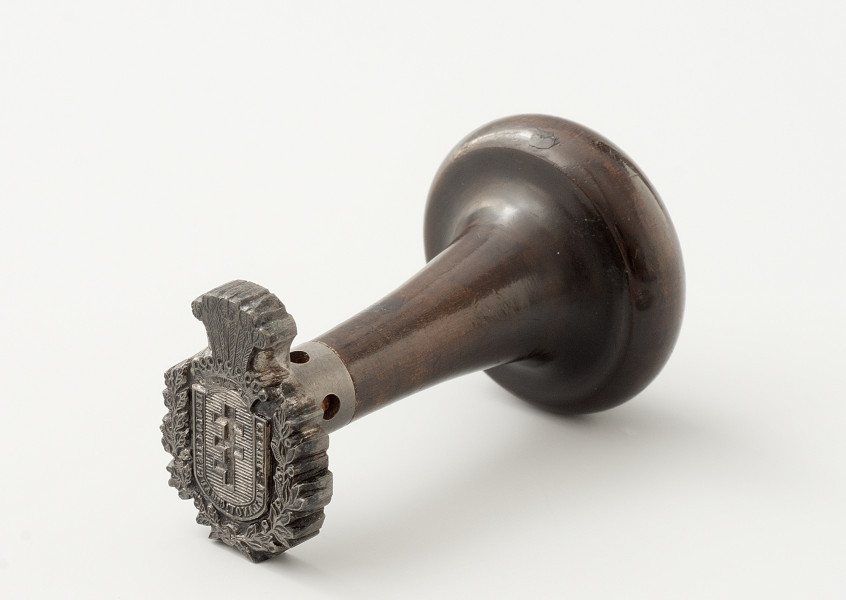 ujęcie 3/4 - typariusz o nieregularnym kształcie