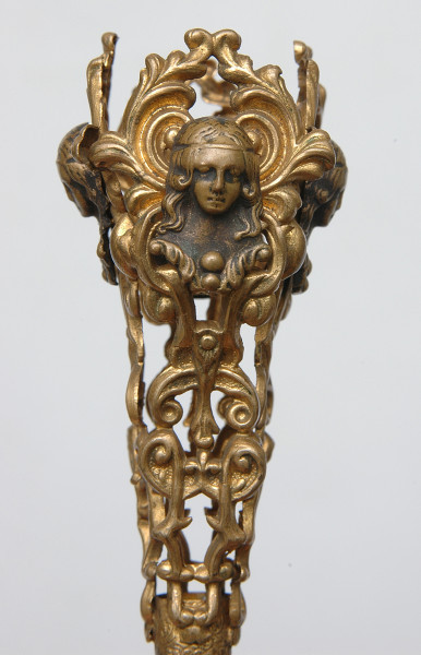 fragment górnej części uchwytu do bukiecika