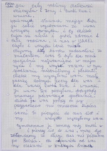 Ujęcie z góry, recto, kartka w kratkę, z dziurkami po prawej stronie kartki, zapisana pismem odręcznym.