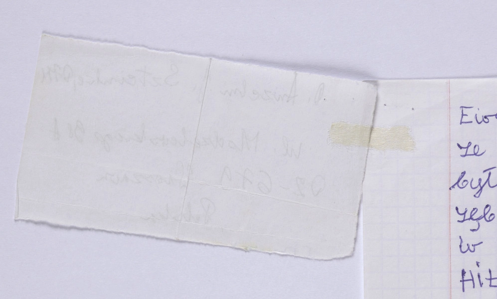 Ujęcie z góry, verso, kartka bez nadruku, niezapisana