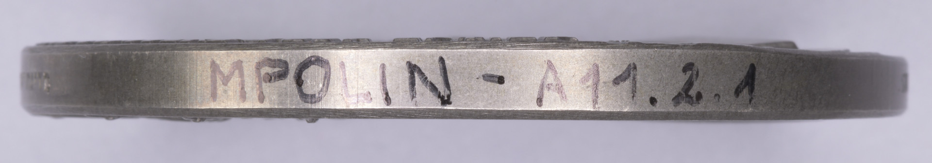 Ujęcie z boku [medal]. Fotografia wykonana w ramach Programu Operacyjnego Polska cyfrowa – projekt www.muzeach