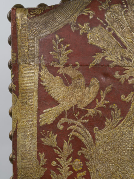 zbliżenie na dekorację oparcia