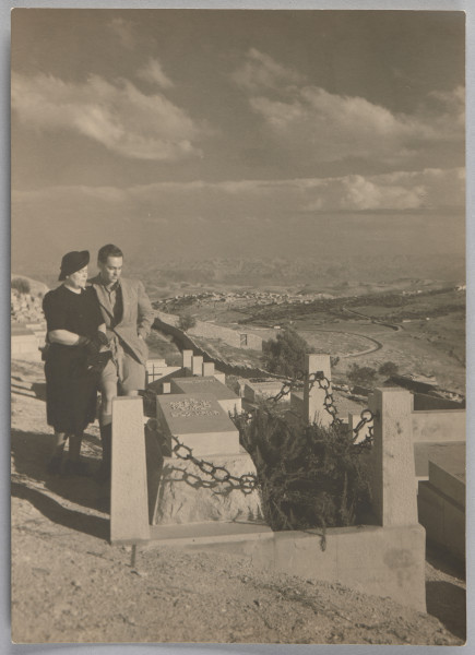 Ujęcie z góry, awers