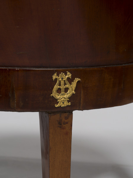 zbliżenie na dekorację tylnej cargi