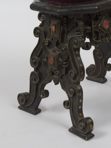 zbliżenie na dekorację nóg