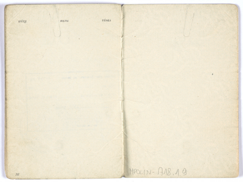 Strona 16 i 17. Fotografia wykonana w ramach Programu Operacyjnego Polska cyfrowa – projekt www.muzeach.