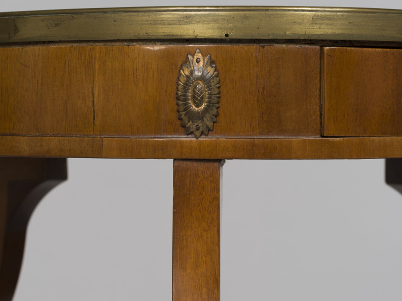 zbliżenie na dekorację okuciową