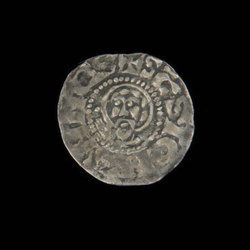 Denar - Ujęcie rewersu. Moneta z popiersiem świętego Jana na rewersie.