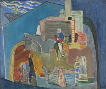 obraz - ujęcie z przodu; Na pierwszym planie we wnętrzu po lewej postać stojąca, po prawej przedmioty (meble?) w pasiastych pokrowcach. Powyżej, pośrodku kompozycji sylwetka siedzącej kobiety z dzieckiem na ręku, za nią piętrzące się przedmioty (nadbudówki, karton, drabinka). Całość zamknięta po lewej płaszczyzną ściany szczytowej domu. W lewym górnym narożniku dziób statku z kominem. Koloryt: tony niebieskie różnych odcieni. Płaszczyzny drobne czerwieni, zgaszonego różu, żółci, szarości.