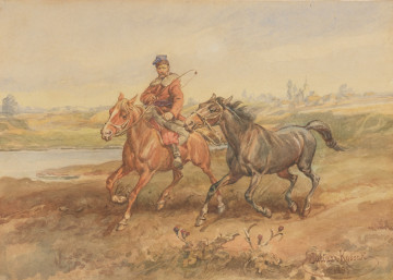 scena rodzajowa - ujęcie z przodu; Na pierwszym planie jeździec na koniu kierujący się ku lewej stronie. Lewą ręką trzyma uzdę biegnącego obok luzem konia. Mężczyzna w kurtce z futrzanym kołnierzem, w rogatywce na głowie. Na dalekim planie zarys wsi z sygnaturą kościoła pośród drzew po prawej stronie. U dołu obrazu dwie rośliny. Koloryt jasny.