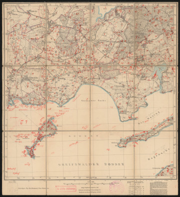 drukowana mapa 375 Vilmnitz II - Ujęcie z przodu; Mapę 375 Vilmnitz II opracowano w 1885, a skorygowano i wydano w 1825 roku. Obejmuje obszar w pobliżu miejscowości Vilmnitz, Kreis Rügen, Reg. Bez. Stralsund, Prov. Pommern, dziś Kreis Vorpommern-Rügen, Bundesland Mecklenburg-Vorpommern, Niemcy. Jest jedynym zachowanym egzemplarzem arkusza przedwojennej mapy topograficznej oznaczonego godłem 375, zawierającym dane o lokalizacji obiektów i ich nazw w zasobie archiwalnym Flurnamen Sammlung. Na drukowanej mapie ręcznie naniesiono warstwę z numeracją obiektów fizjograficznych odnoszących się do miejscowości: Silvitz, Dalkvitz, Viervitz, Darz, Zirkow, Seelvitz, Zargelitz, Schmacht, Nistelitz, Seerams, Alt Süllitz, Granitz, Dorf Lanken, Garftitz, Lonvitz, Vilmnitz, Freetz, Nadelitz, Kl., Gr. Stresow, Gobbin, Preetz, Seedorf, Vilm, Alt Reddevitz.