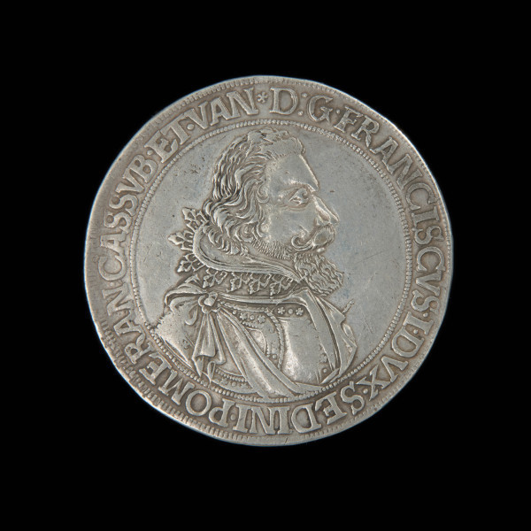 półtalar szeroki okolicznościowy - Ujęcie awersu. Popiersie księcia w zbroi. W perełkowym otoku napis.