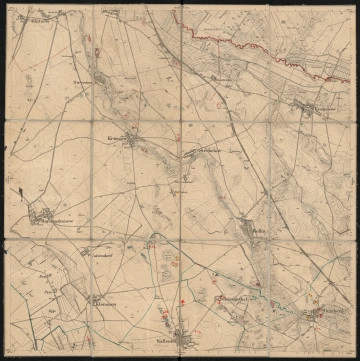 Mapa drukowana 1328 Kollin I - Ujęcie z przodu; Mapę 1328 Kollin I opracowano i wydano w 1881, a skorygowano w 1934 roku (dane z egzemplarza spoza zbioru). Obejmuje obszar w pobliżu miejscowości Kollin, Kreis Pyritz, Reg. Bez. Stettin, Prov. Pommern, dziś Kolin, pow. stargardzki, woj. zachodniopomorskie, Polska. Jest jedynym zachowanym egzemplarzem arkusza przedwojennej mapy topograficznej oznaczonego godłem 1328, zawierającym dane o lokalizacji obiektów i ich nazw w zasobie archiwalnym Flurnamen Sammlung. Na drukowanej mapie ręcznie naniesiono warstwę z numeracją obiektów fizjograficznych odnoszących się do miejscowości: Strebelow, dziś Strzebielewo; Schöningsthal, dziś Szemielino; Blumberg, dziś Morzyca.