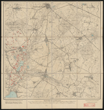 Mapa drukowana 951 Stavenhagen I - Ujęcie z przodu; Mapę 951 Stavenhagen I opracowano w 1883, a wydano w 1885 roku. Obejmuje obszar w pobliżu miejscowości Stavenhagen, Kreis Demmin, Reg. Bez. Stettin, Prov. Pommern, dziś Kreis Mecklenburgische Seenplatte, Bundesland Mecklenburg-Vorpommern, Niemcy. Jest jedynym zachowanym egzemplarzem arkusza przedwojennej mapy topograficznej oznaczonego godłem 951, zawierającym dane o lokalizacji obiektów i ich nazw w zasobie archiwalnym Flurnamen Sammlung. Na drukowanej mapie ręcznie naniesiono warstwę z numeracją obiektów fizjograficznych odnoszących się do miejscowości: Rottmannshagen, Rützenfelde.