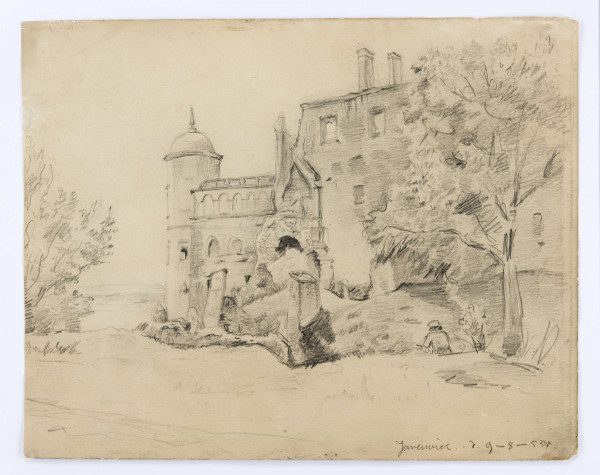 Widok zamku w Janowcu w ujęciu od północnego wschodu, od strony zrujnowanego wjazdu, z zachowanymi pozostałościami reprezentacyjnej bramy i narożną wieżą krytą kopułą. Fragment elewacji częściowo zasłonięty przez rozłożystą koronę drzewa. Pod drzewem pochylony nad szkicownikiem mężczyzna. 
