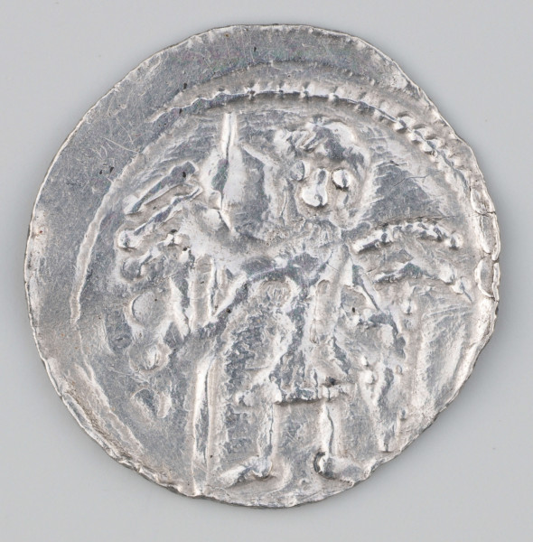 N/85/ML - AV. W otoku rycerz stojący na wprost z tarczą w lewej i chorągwią w prawej ręce. Po prawej stronie chorągwi trzy kulki.
RV. W otoku dwaj książęta trzymający jabłko królewskie.

Awers i rewers bite niecentrycznie, wskutek przesunięcia stempla.