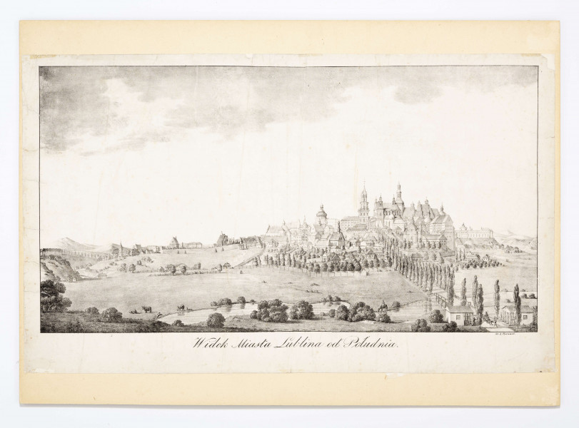 Widok Lublina od południa. Na pierwszym planie pas łąki z pasmem rzeki. W głębi, na prawo od osi gęsto zabudowane wzgórze Starego miasta z charakterystycznymi dla Lublina budowlami. Kompozycja szczegółowa, fomy modelowane miękkimi, zlewającymi się punktowaniami.

