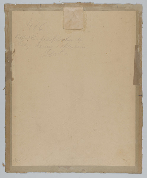 S/G/3643/ML - Portret konny. Jeździec 3/4 w prawo, ubrany w granatowy frak z brązowym kołnierzem. Pod szyją wysoki kołnierzyk i niebieska chustka. Na głowie cylinder. Spodnie w niebieskie paski, z lampasami. Ręce lekko ugięte w łokciach, w dłoniach lejce. Koń  w lekkim stępie - lewa przednia noga uniesiona do góry. Przedstawienie określone szeroką, swobodną plamą, tło i podłoże zaznaczone błękitnymi i brązowymi smugami.
