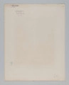 S/G/499/ML - Widok świątyni Sybilli w Puławach (1798 - 1801) wg Ch. P. Aignera w ujęciu od strony łachy wiślanej. Świątynia posadowiona na wysokiej, murowanej skarpie rozczłonkowanej arkadowymi niszami. Usytuowana w głębi, na osi kompozycji, w otoczeniu  bujnych drzew i krzewów założenia parkowego. Budowla na planie koła, korpus obiega koryncka kolumnada dźwigająca belkowanie z bukranionowym fryzem, nakryta kopułą. Do kościoła prowadzą szerokie, schody widoczne zza ogrodzenia. Na pierwszym planie, u stóp skarpy aleja parkowa wzdłuż której idąca odwrócona tyłem postać kobieca.
