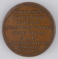 N/2619/ML - AV. Głowa króla w profilu w prawo, przepasana opaską. W otoku napis:
STANISLAUS AUGUSTUS D . G . REX POLONIAE M . D . LITUA . 
Sygnatura: I.P.H.

RV. Dziewięciowierszowy napis:
EDUCANDE / JUVENTUTI / POLONAE / PRAEESSE VOLUIT / OCTO VIROS / S.A.R. / ASSENTIENTIBUS / COMITIIS . / A.MDCCLXXIV . 
Całość ujęta otokiem perełkowym.

