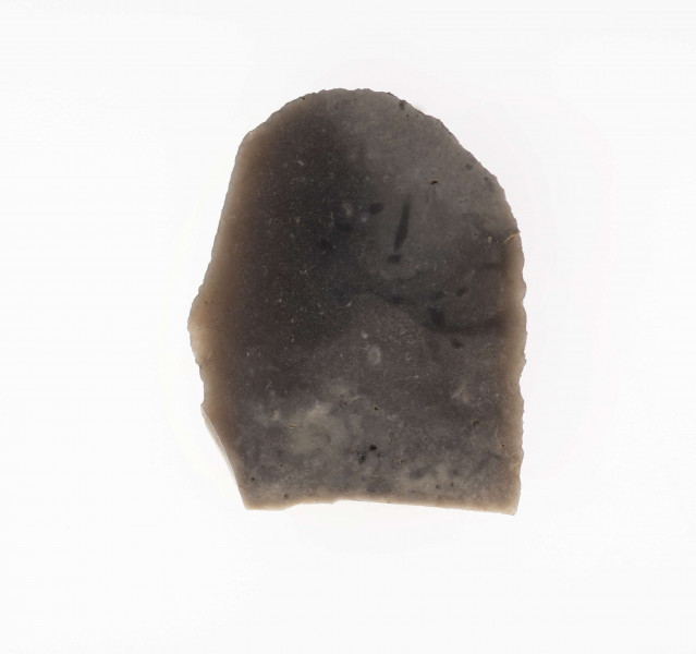 Drapacz krzemienny. Wykonany z krzemienia wołyńskiego.