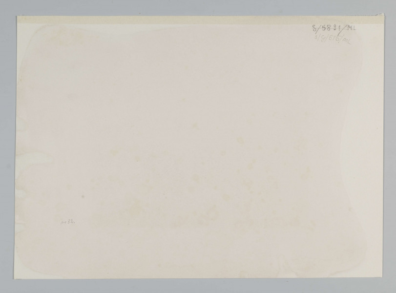 S/G/515/ML - Widok ruin zamku w Dąbrowicy. XVI wieczny zamek fundowany przez Piotra Firleja, przebudowany w XVII w. ukazany w głębi przedstawienia w ujęciu od strony baszty południowej. Na pierwszym planie brzeg rzeki porośnięty drzewami. W głębi widoczna zza koron drzew jedna z baszt zamkowych z fragmentem zrujnowanego skrzydła. Baszta ośmioboczna, jednokondygnacyjna, rozczłonkowana pilastrami, w każdym z pól prostokątne okno z trójkątnym naczółkiem u góry, zwieńczona fryzem i gzymsem. Po lewej przesłonięty drzewami budynek kryty dachem uskokowym. Po prawej, wśród drzew kolejny. 