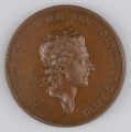 N/2619/ML - AV. Głowa króla w profilu w prawo, przepasana opaską. W otoku napis:
STANISLAUS AUGUSTUS D . G . REX POLONIAE M . D . LITUA . 
Sygnatura: I.P.H.

RV. Dziewięciowierszowy napis:
EDUCANDE / JUVENTUTI / POLONAE / PRAEESSE VOLUIT / OCTO VIROS / S.A.R. / ASSENTIENTIBUS / COMITIIS . / A.MDCCLXXIV . 
Całość ujęta otokiem perełkowym.
