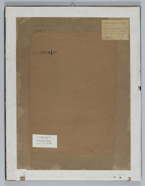 S/G/1224/ML - Portret mężczyzny w popiersiu, lekko w lewo. Głowa przesunięta ku prawej krawędzi kompozycji. Twarz trójkątna o wyostrzonych rysach i krótkiej brodzie, poddana lekkiej deformacji, modelowana pospiesznymi kreskowaniami. Owal twarzy i zarys ramienia podkreślony pociągnięciami żółtego pastelu.