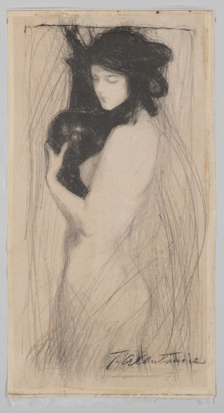 S/G/3052/ML - Akt młodej kobiety, w ujęciu od tyłu, w skręcie 3/4 w lewo. Sylwetka ucięta na wysokości ud, lewa ręka ugięta w łokciu, dłoń podtrzymuje oparty na ramieniu wazon. Twarz o regularnych, subtelnych rysach, oczy ze spuszczonymi powiekami. Owal twarzy wydobyty czarną plamą bujnej, fantazyjnej fryzury. Pasma włosów zgarnięte do przodu zlewają się z kształtem naczynia i eksponują kształt piersi. Postać zarysowana miękką, delikatną linią. Światłocień zaznaczony roztartymi kreskowaniami. Tło podkreślone swobodnymi liniami układającymi się w wenętrzną ramę przedstawienia. Za postacią biegnące łukowato kreski.
sygn. p.d. : T. axentowicz