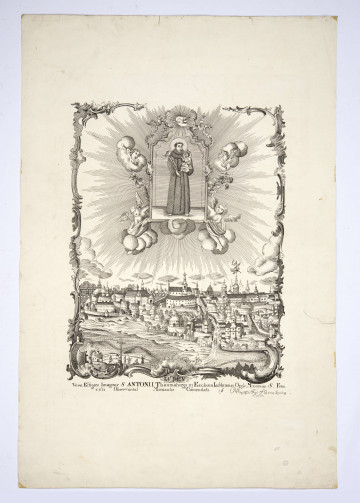 Widok Lublina z przedstawieniem św. Antoniego. Widok miasta ujęty od południa. W górnej części wizerunek cudownego obrazu św. Antoniego z Dzieciątkiem Jezus z kościoła Bernardynów. W strefie dolnej panorama miasta. Na osi kościół Bernardynów, na bliższym planie pałac Sobieskich, po jego prawej stronie kościoły Reformatów i misjonarzy. Nad nimi kościół Jezuitów i Brama Krakowska. Nad wieżą kościoła św. Michała postać wojownika na smoku (prawdopodobnie archanioł Michał). Po lewej od kościoła Bernardynów pałac Tarłów, kościół Brygidek i kosciół Bonifratrów. W lewym dolnym rogu scena rodzajowa oraz napis PIASKI. Całość ujęta ozdobnym obramowaniem.
