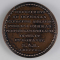 N/1591/ML - AV. Głowa króla z przepaską w profilu w prawo. Napis dookolny:
STANISLAUS AUGUSTUS D.G.REX POLONIAE M.D.LITUA.
Monogram: I.P.H.

RV. Dziewięciowierszowy napis:
DEFICIENTI / AD IMPENSAS / EXERCITUS AERARIO / PUBLICO GEMMAS / PROPRII GAZOPHILACII / INTULIT / ET DONAVIT. / S.A.R. / A.MDCCXC
Całość ujęta pojedynczym otokiem o dwóch wielkościach. Na rancie wada stempla.