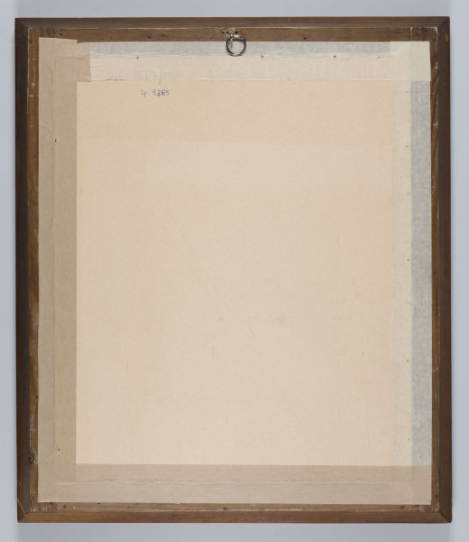 S/G/1667/ML - Popiersie starej kobiety, 3/4 w lewo. Twarz o melancholijnym wyrazie z wyostrzonymi wiekiem rysami. Duże, głęboko osadzone oczy, długi, wydatny nos, pełne wydobyte bruzdami policzki. Zapadnięte, wąskie, zaciśnięte usta. U nasady nosa i wokół ust głębokie zmarszczki. Siwe           włosy gładko ściągnięte do tylu, z prawej luźny, długi kosmyk. Ubrana w białą bluzkę z                  kołnierzykiem. Przedstawienie operuje szerokimi, roztartymi plamami w odcieniach szarości.      Miękki modelunek światłocieniowy wydobywa rysy twarzy. Prawa strona zacieniona, lewa, partia włosów i ubrania częściowo wtopione w białe tło.
Sygn. p.d.: Jan GOTARD 1936r