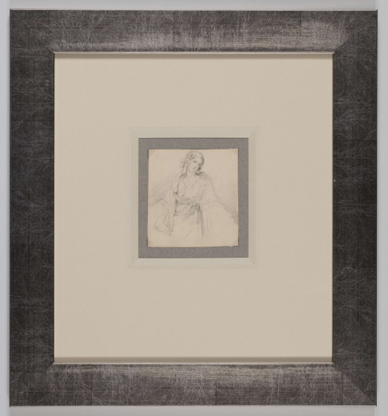 R/6646/ML - Portret młodej kobiety. W ujęciu do kolan, siedząca, tułów lekko w lewo, głowa 3/4 w prawo, pochylona. Twarz o miekkich rysach, włosy zaczesane gładko, z tyłu ukryte pod czepkiem ozdobionym wstążkami. Ubrana w obszerną, drapowaną szatę z pęknięciem przy dekolcie. Rozszerzające się do dołu rękawy ukrywają rozłożone ręce. Rysunek prowadzony miękkimi, swobodnymi kreskami, z delikatnie zaznaczonym światłocieniem.