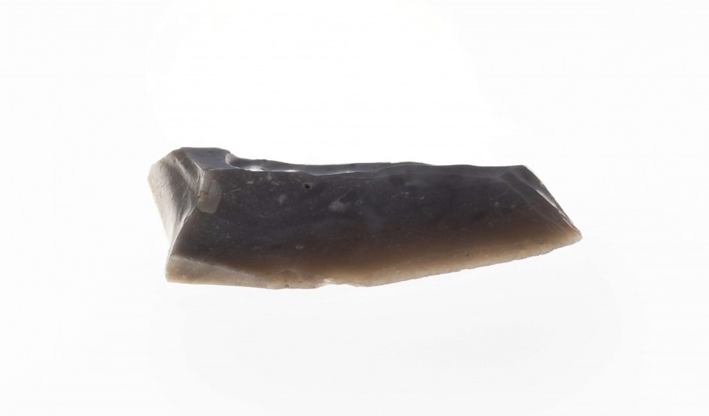 Drapacz krzemienny. Wykonany z krzemienia wołyńskiego.